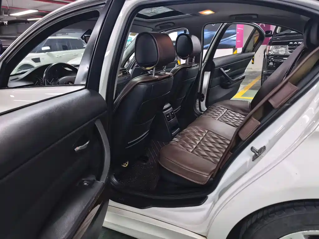 BMW 3 Series — миниатюра 8