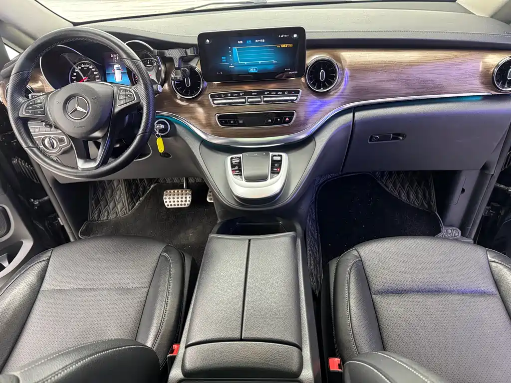 MERCEDES-BENZ V CLASS