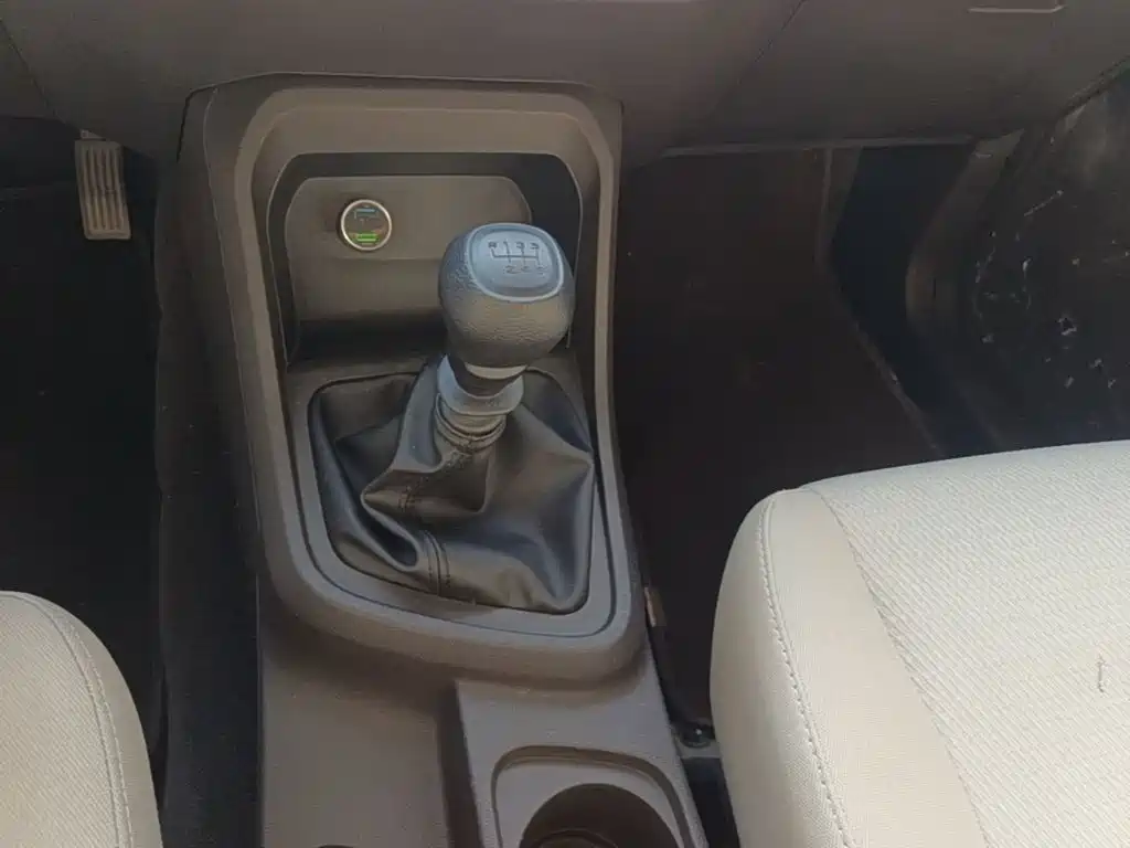 Wuling Hongguang V — миниатюра 14