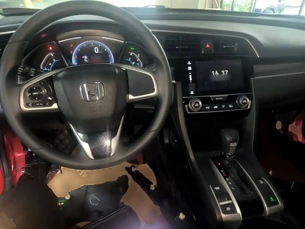 Honda Civic — миниатюра 10