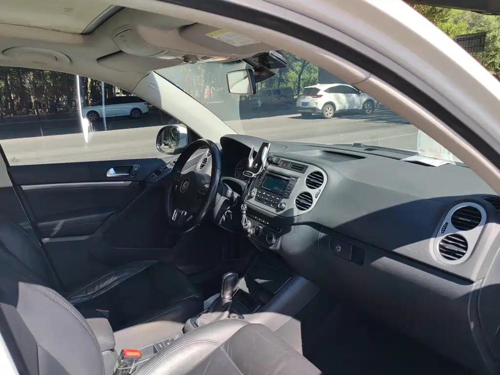 Volkswagen Tiguan — миниатюра 18