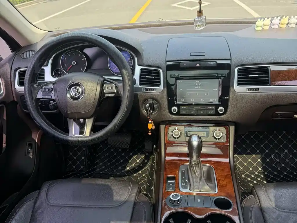 Volkswagen Touareg — миниатюра 7