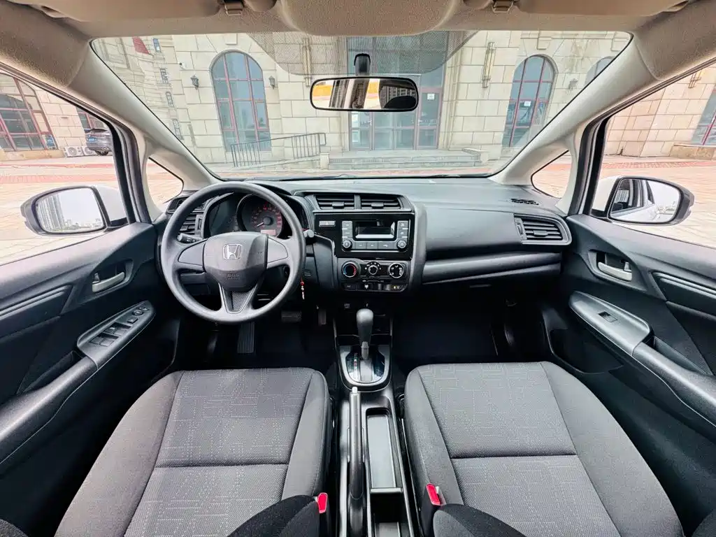 Honda Fit — миниатюра 4