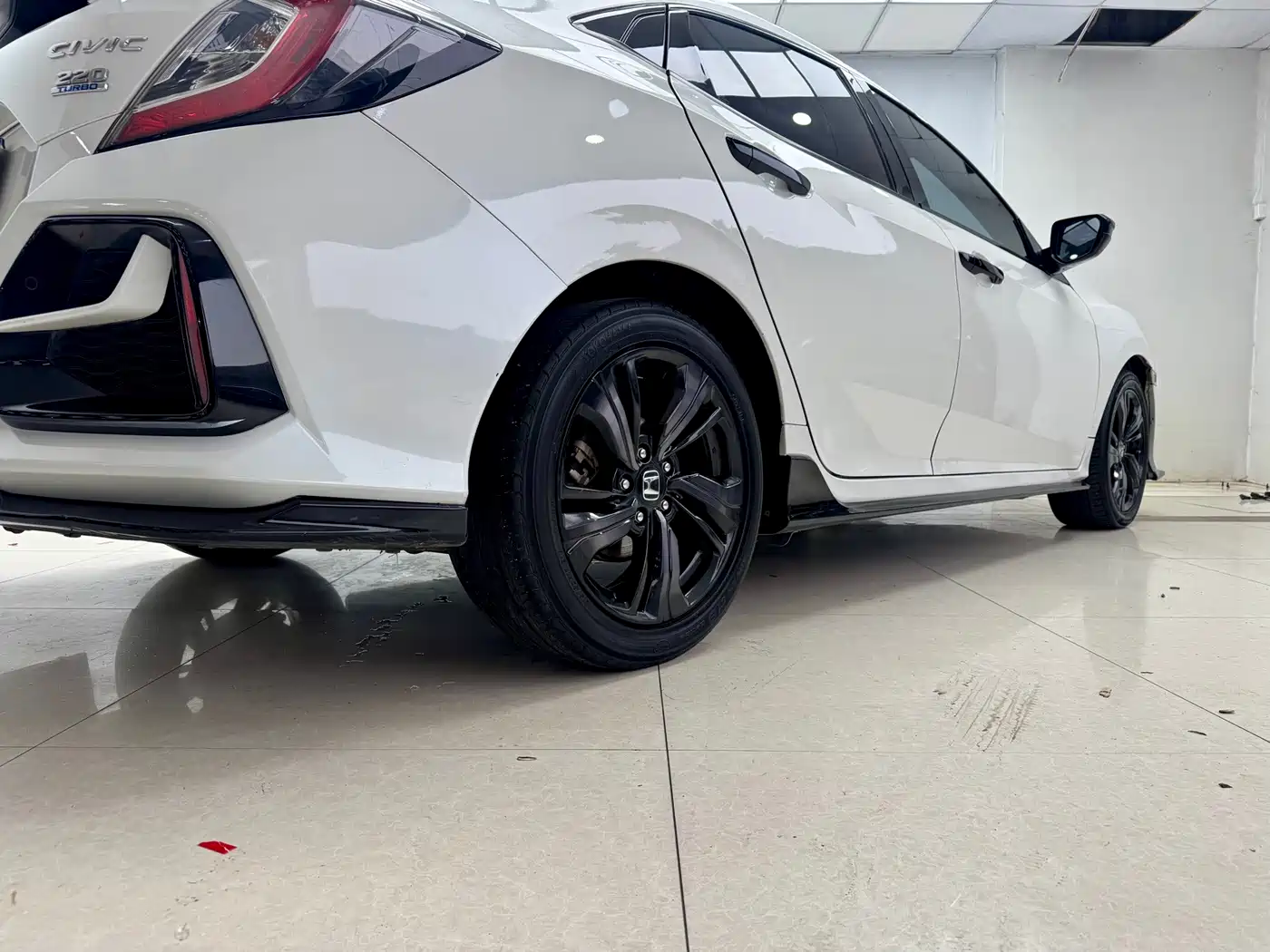 Honda Civic id 4654537 из Китая 11