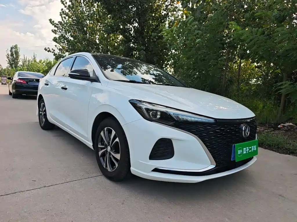 Changan Eado — миниатюра 4