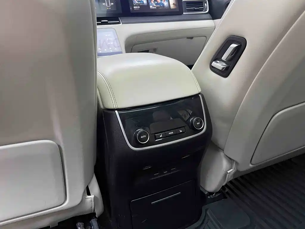 Li Auto Li ONE — миниатюра 20