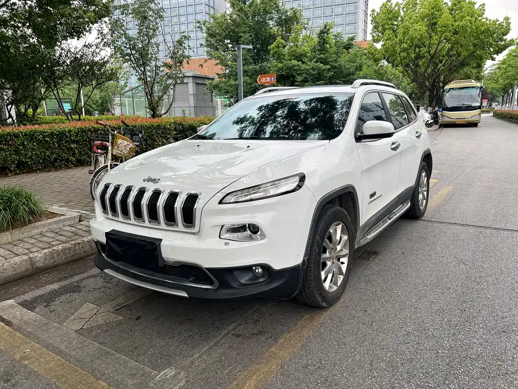 Jeep Cherokee 2016