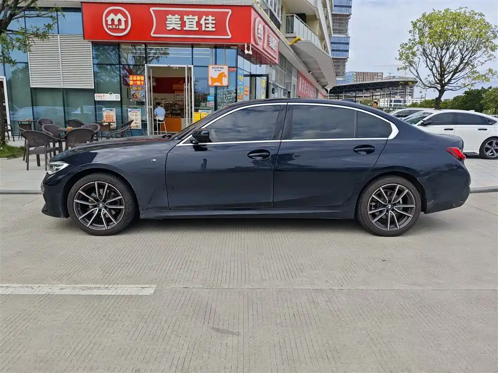 BMW 3 Series — миниатюра 3