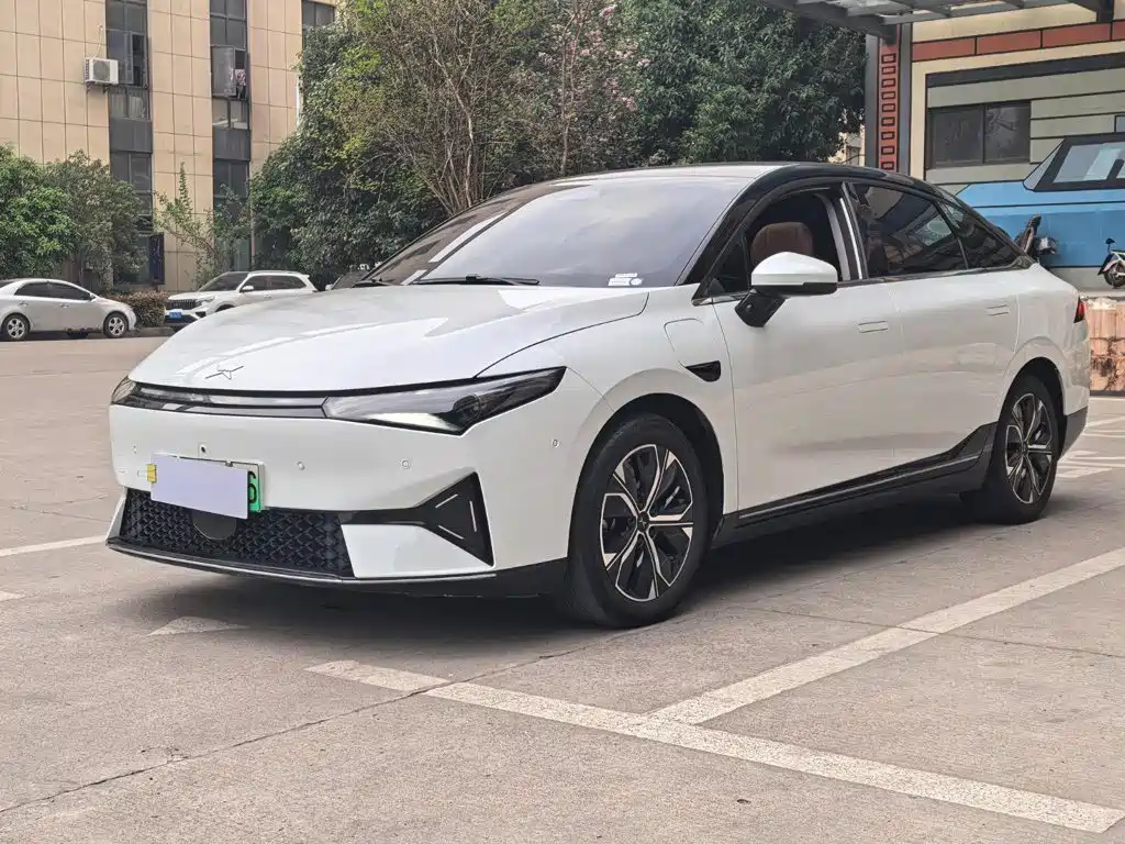 XPeng P5