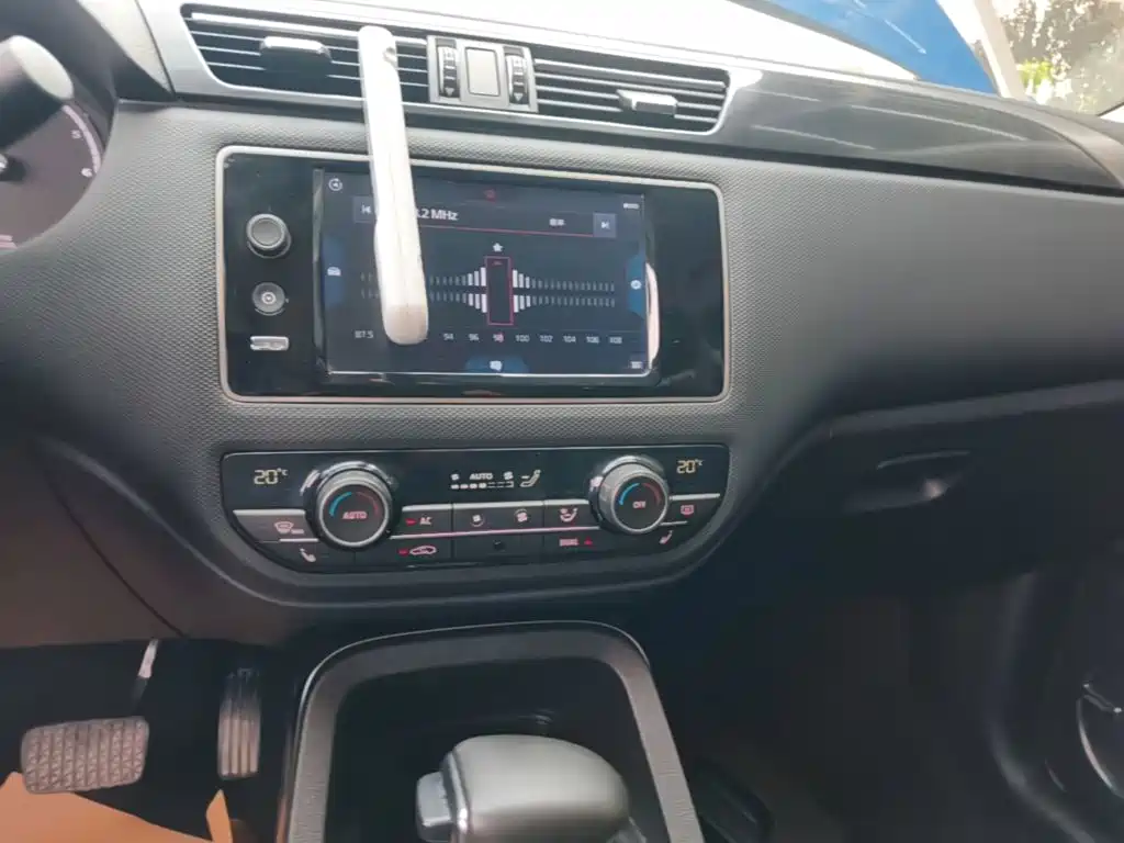 Qoros Qoros 5 — миниатюра 13