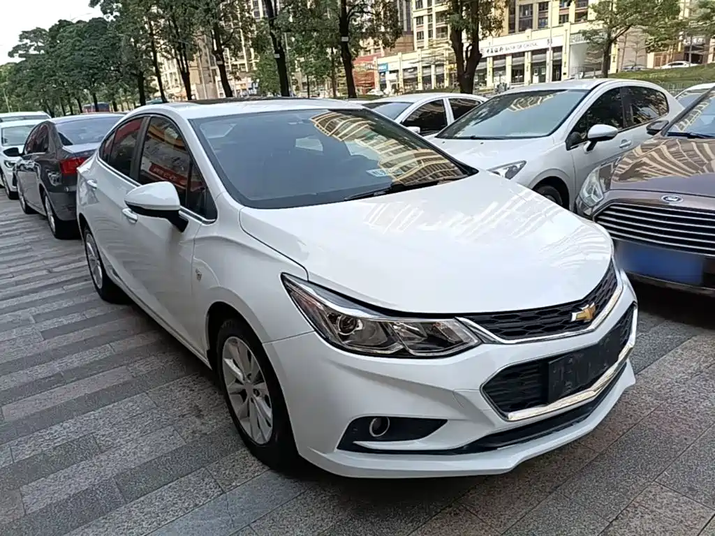 Chevrolet Cruze — миниатюра 4