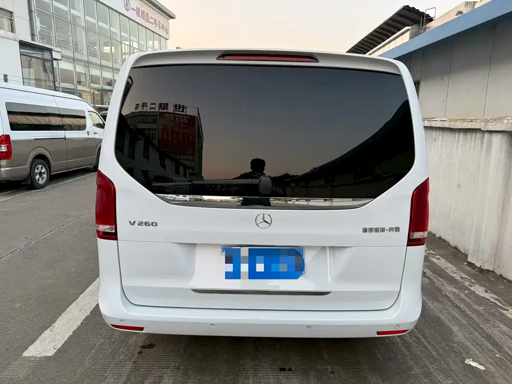 Mercedes-Benz V-Class — миниатюра 8