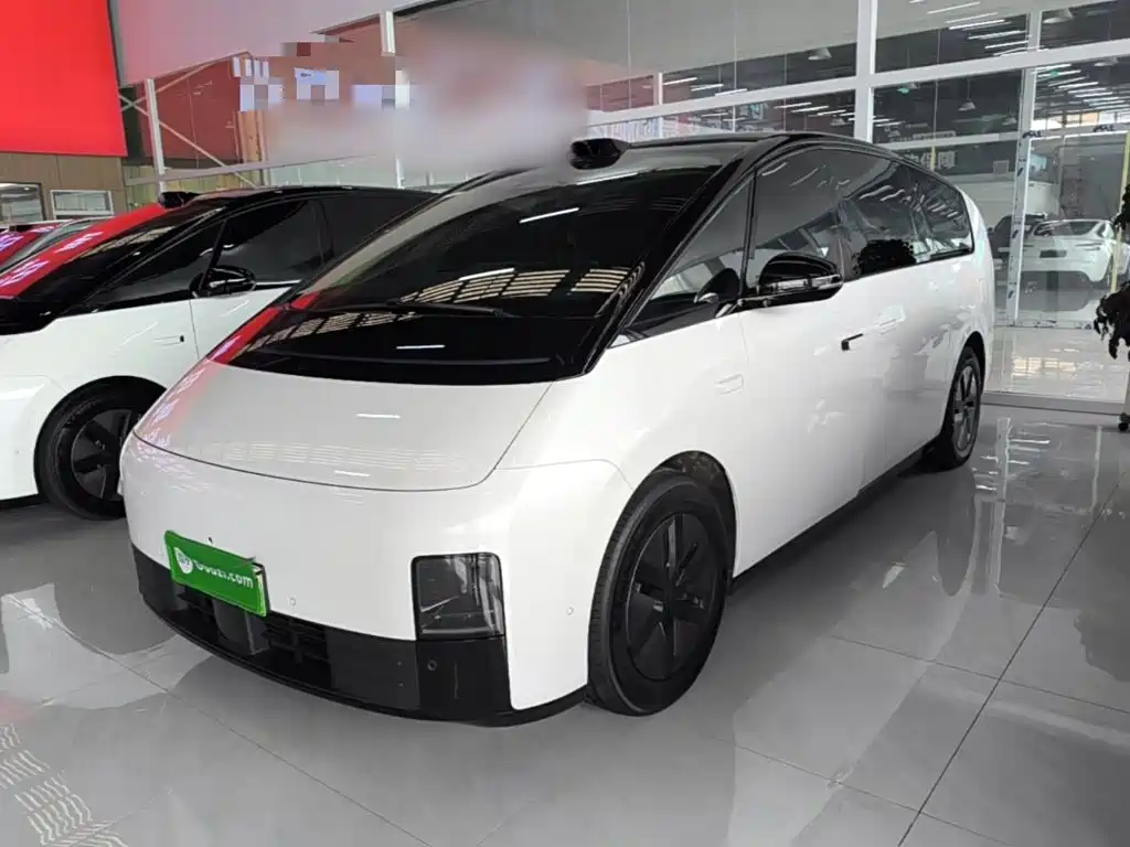 Li Auto MEGA 2024 Ultra
