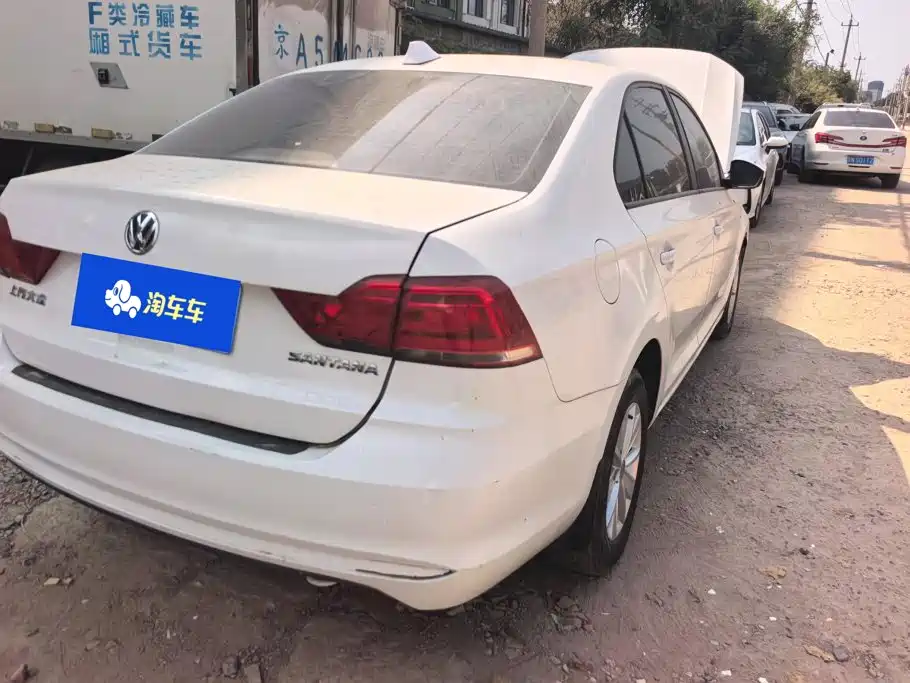 Volkswagen Santana — миниатюра 3