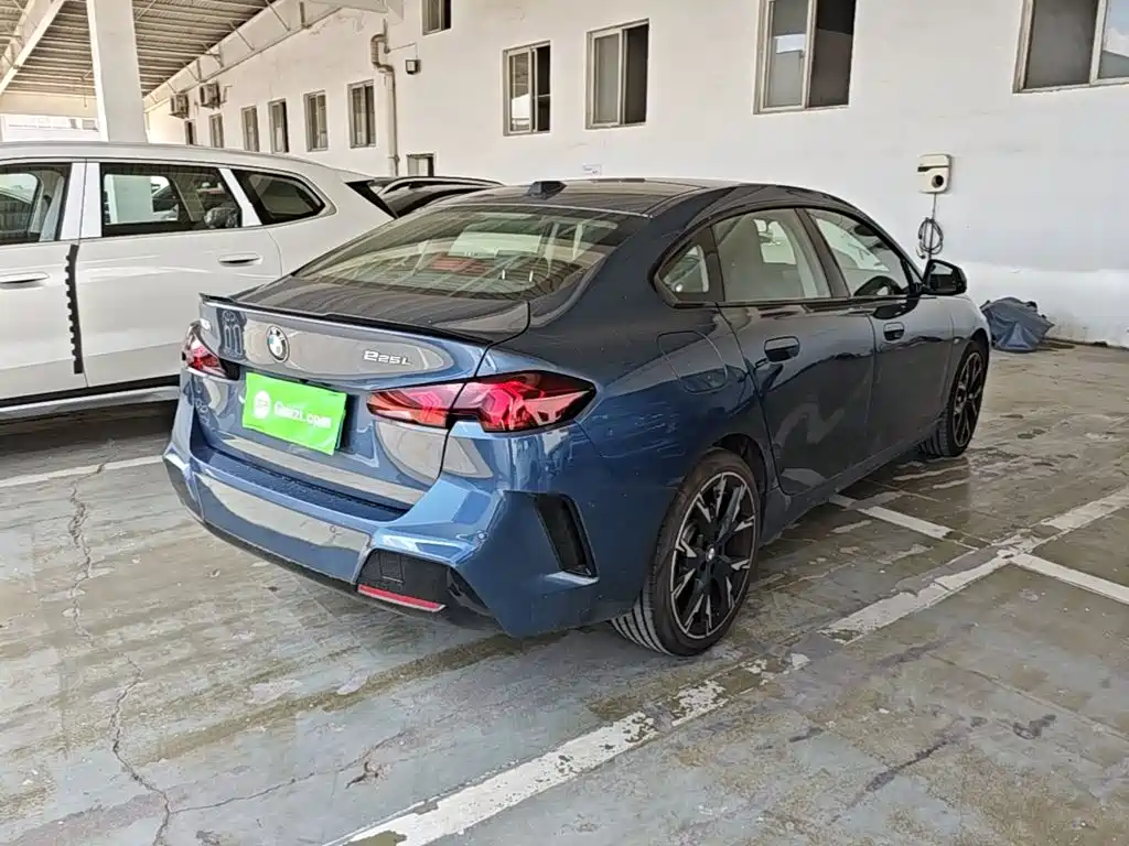 BMW 2 Series — миниатюра 7