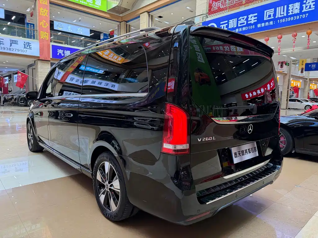 Mercedes-Benz V-Class — миниатюра 6