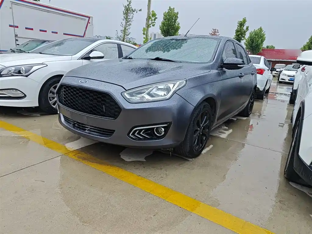 Ford Escort 2015