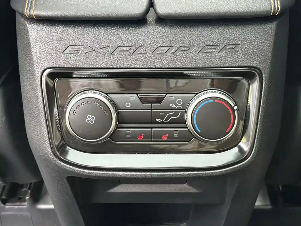 Ford Explorer — миниатюра 9