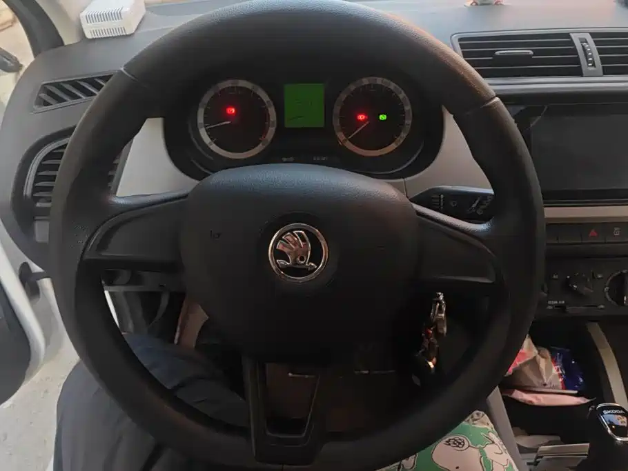 Skoda Fabia — миниатюра 15