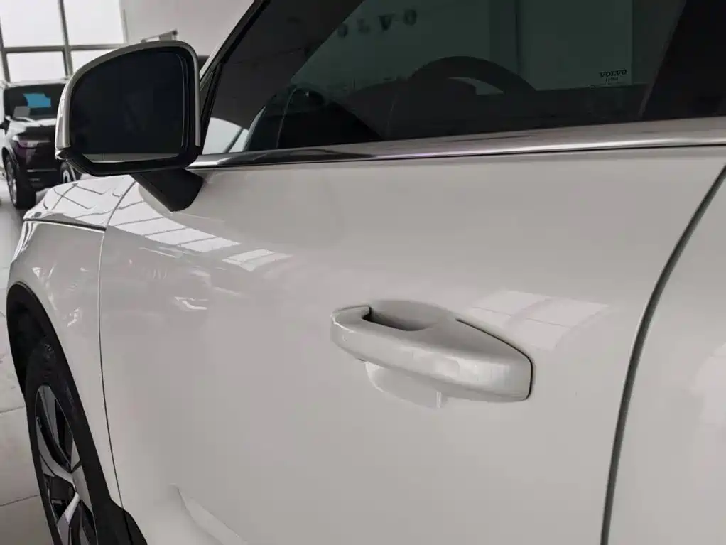 Volvo XC40 — миниатюра 20