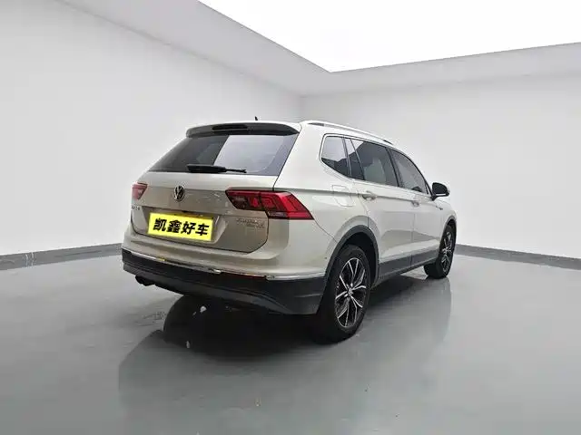 Volkswagen Tiguan L L 2019 330TSI AT Luxury VI
