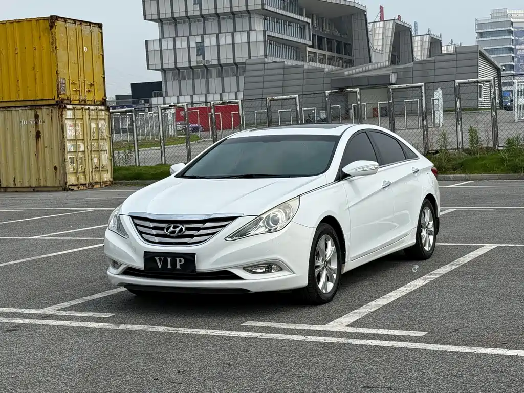 Hyundai Sonata 2012