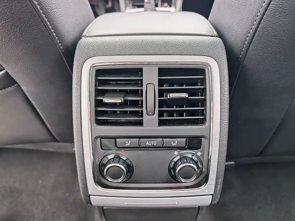 Volkswagen Passat — миниатюра 14