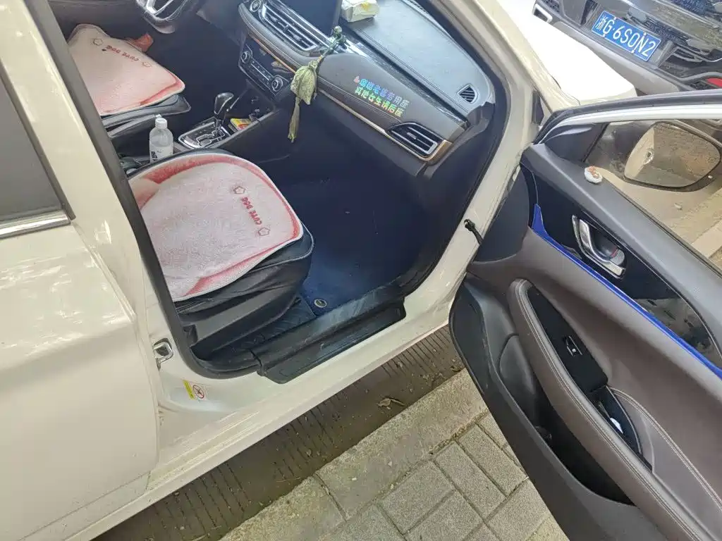 Changan Eado DT — миниатюра 19
