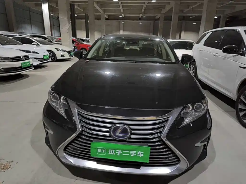 Lexus ES — миниатюра 2