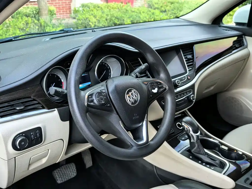 Buick Verano — миниатюра 8