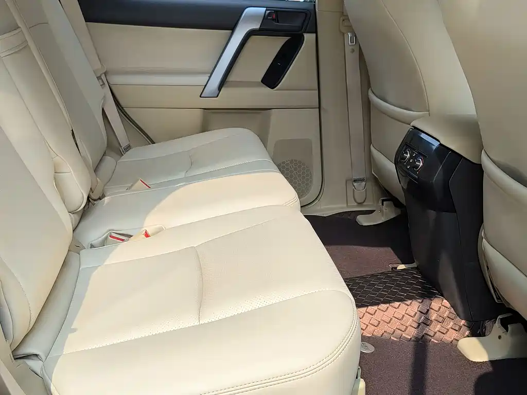 Toyota Land Cruiser Prado 2016 2.7L