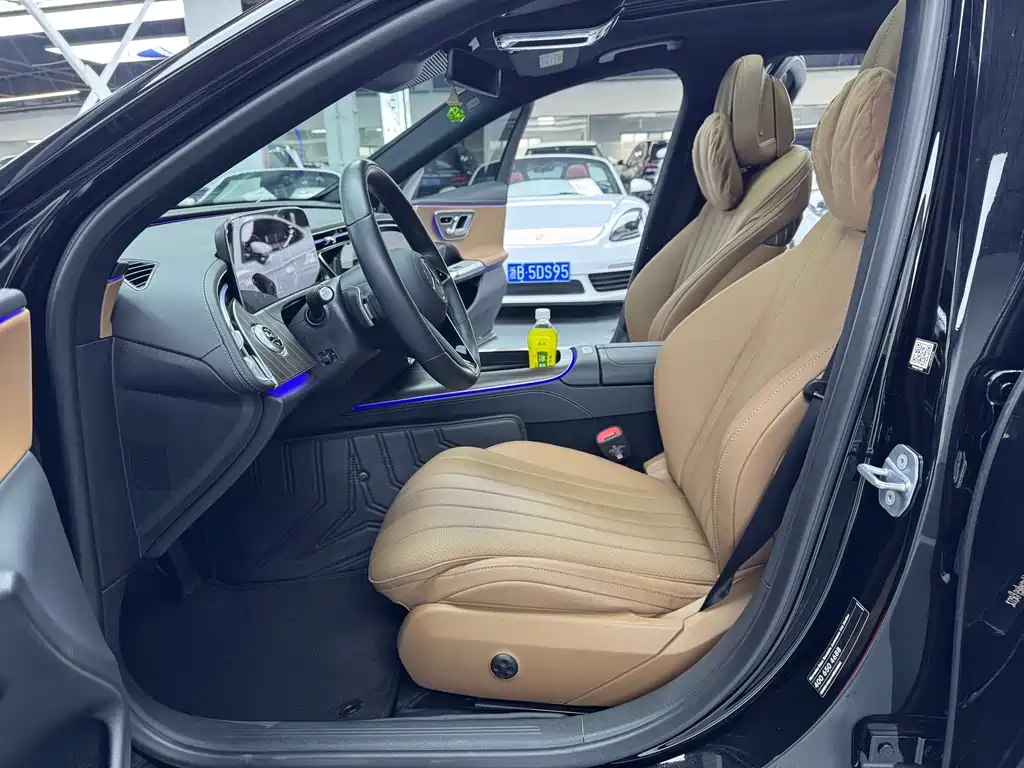 Mercedes-Benz E-Class E 2024 E 300 L Fashion