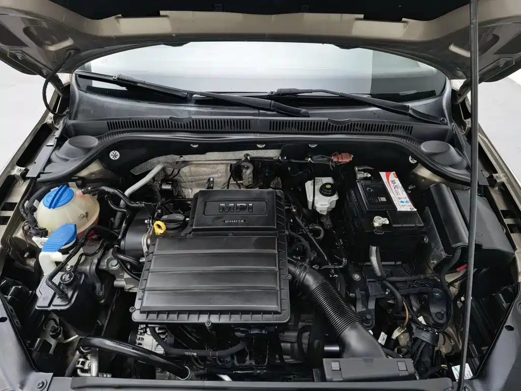 Volkswagen Sagitar — миниатюра 6