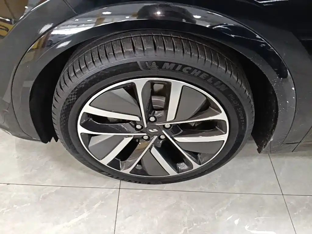 Li Auto Li L7 — миниатюра 23