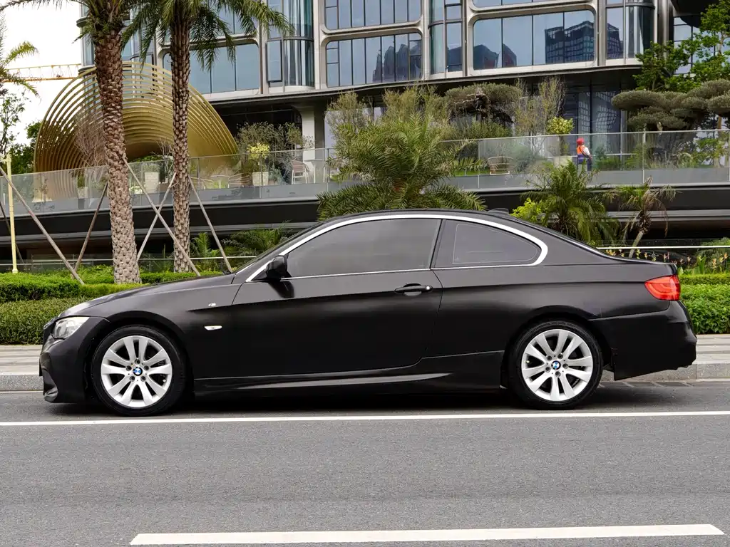 BMW 3 Series 3 2011 330i