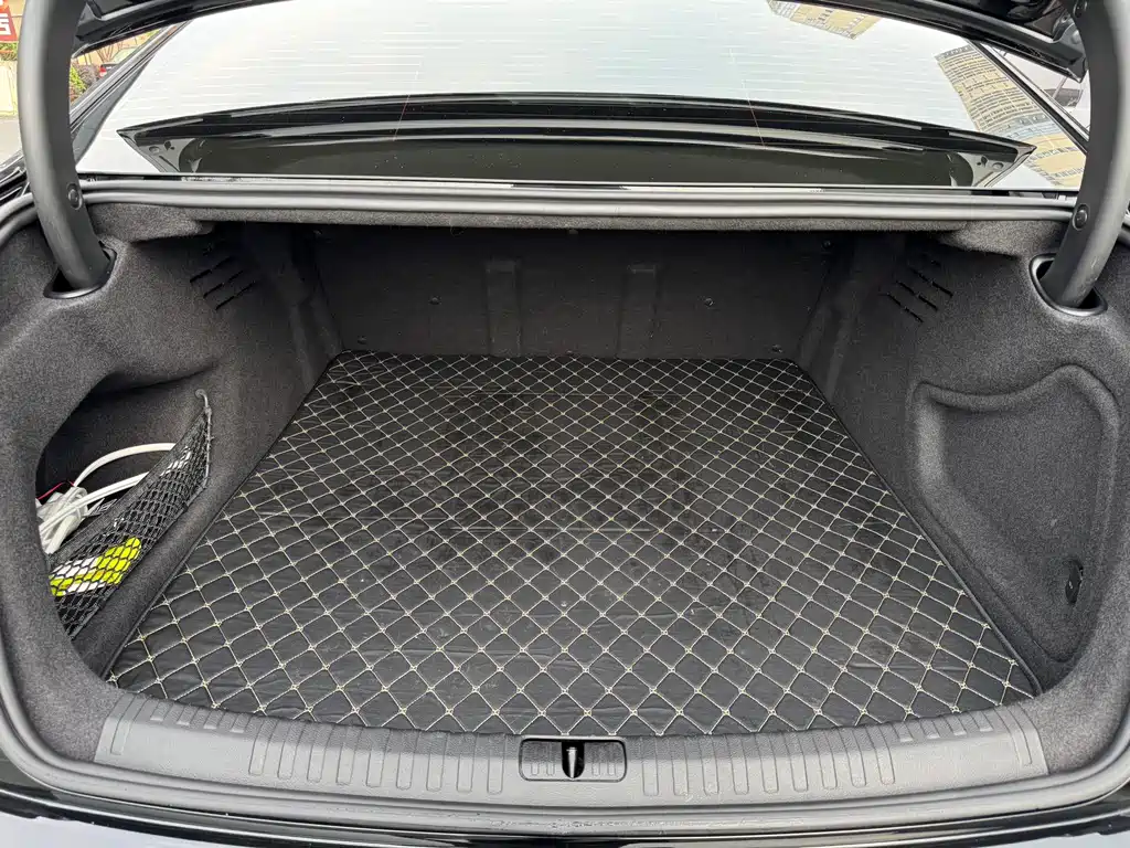 Audi A6L — миниатюра 16