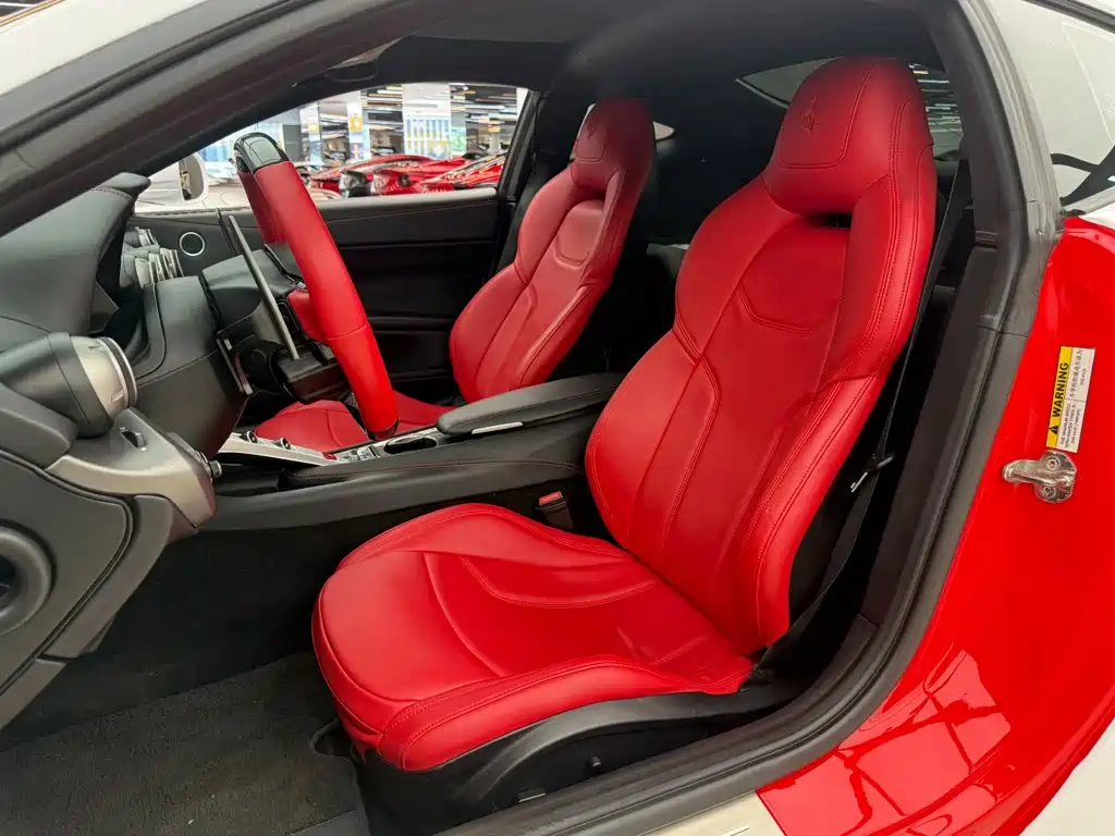 Ferrari F12berlinetta — миниатюра 5