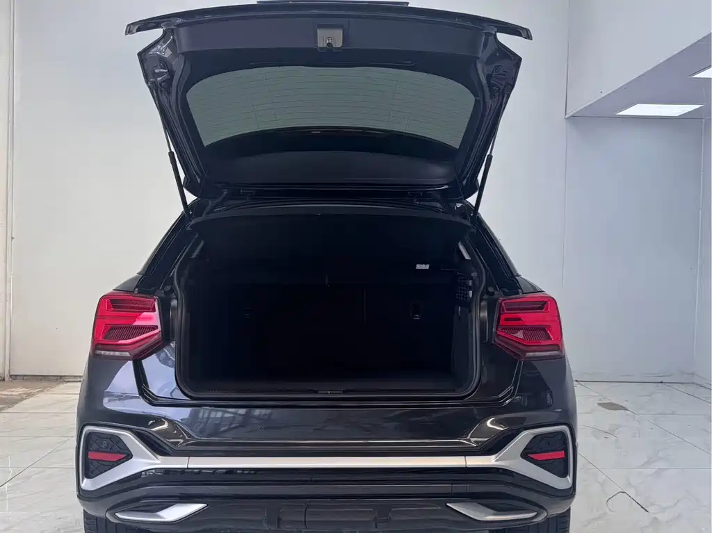 Audi Q2L — миниатюра 19