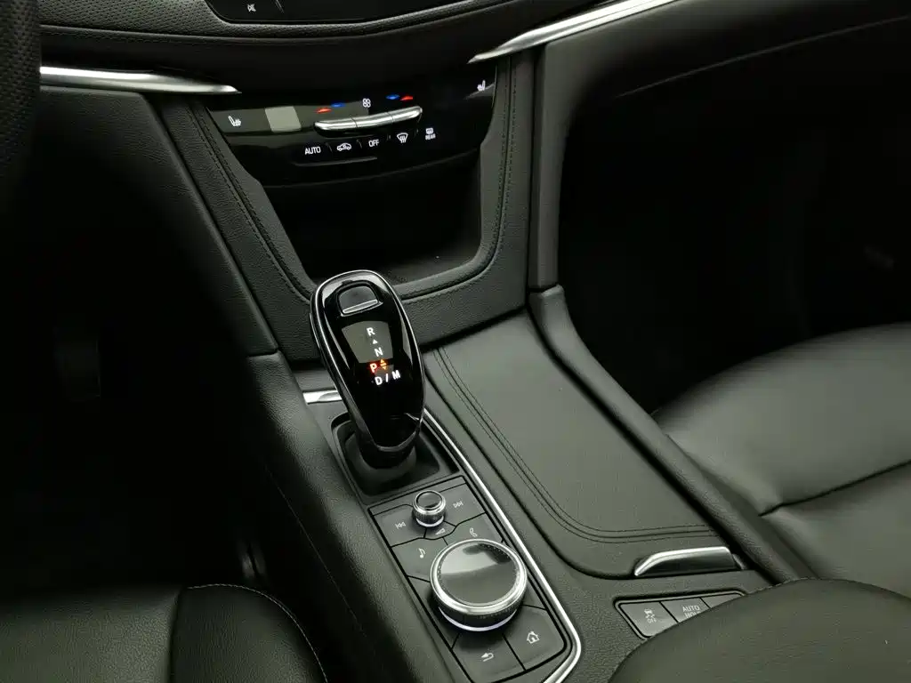 Cadillac XT5 — миниатюра 13