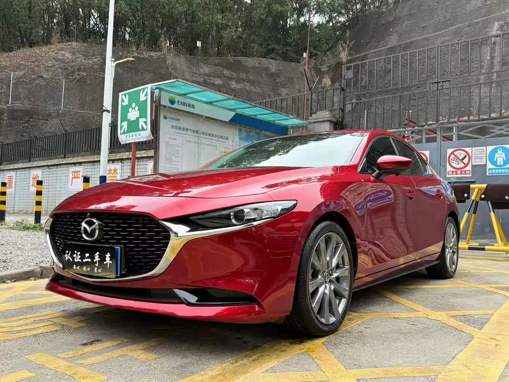 Mazda 3 Axela 2023