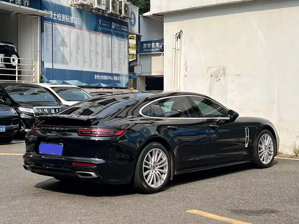 Porsche Panamera — миниатюра 9