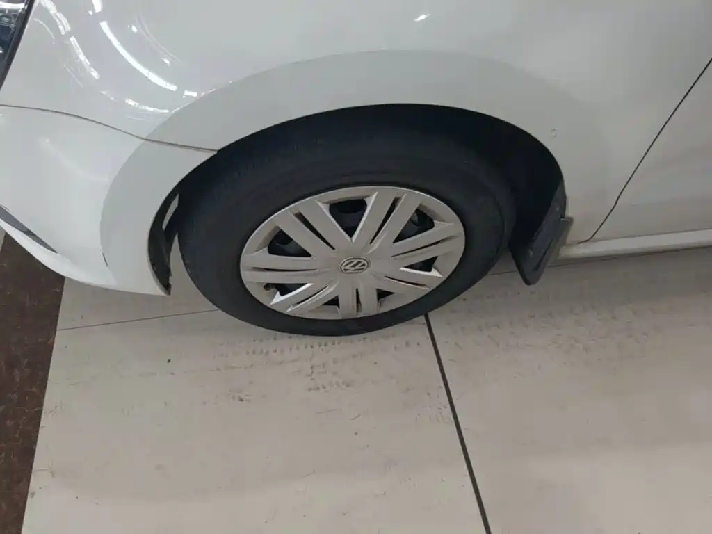 Volkswagen Polo — миниатюра 23
