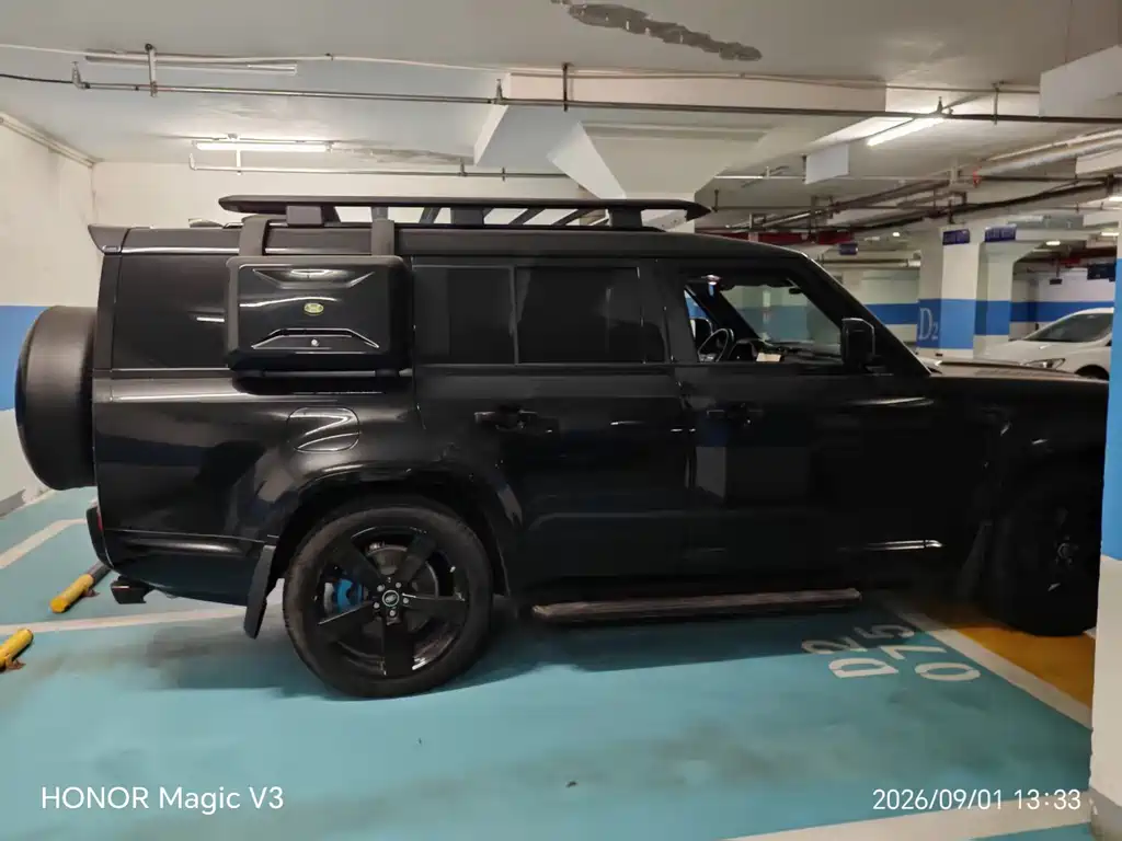 Land Rover Defender — миниатюра 8