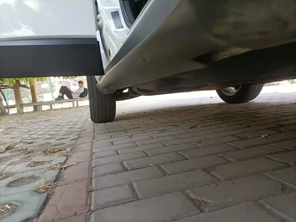 Jeep Cherokee (Import) — миниатюра 21