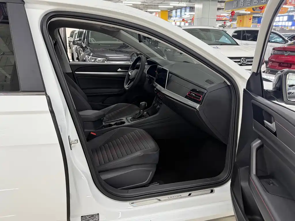 Volkswagen Lavida — миниатюра 12