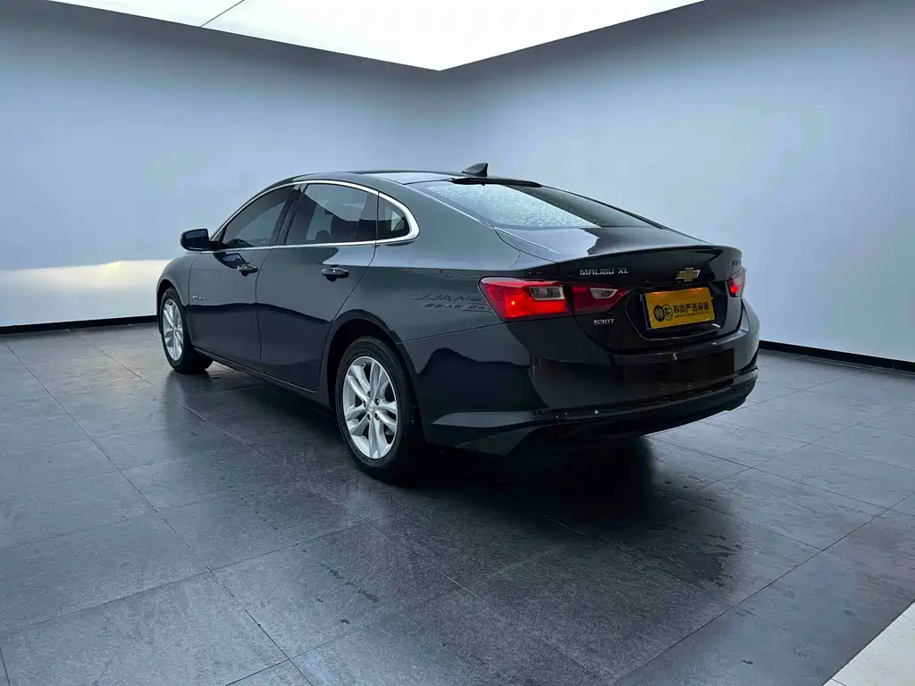 Chevrolet Malibu XL — миниатюра 9