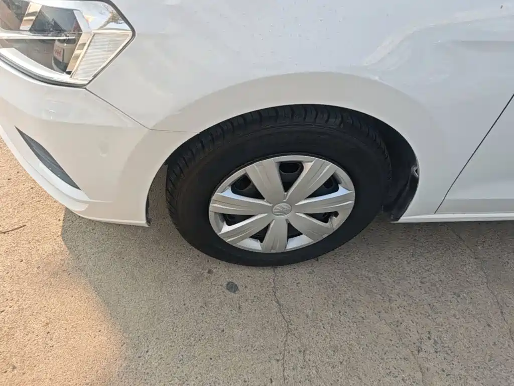 Volkswagen Jetta — миниатюра 23