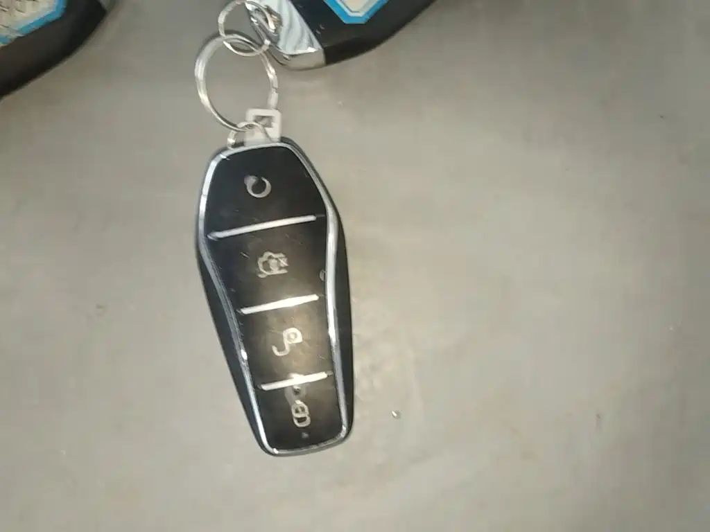 BYD Qin NEV — миниатюра 9