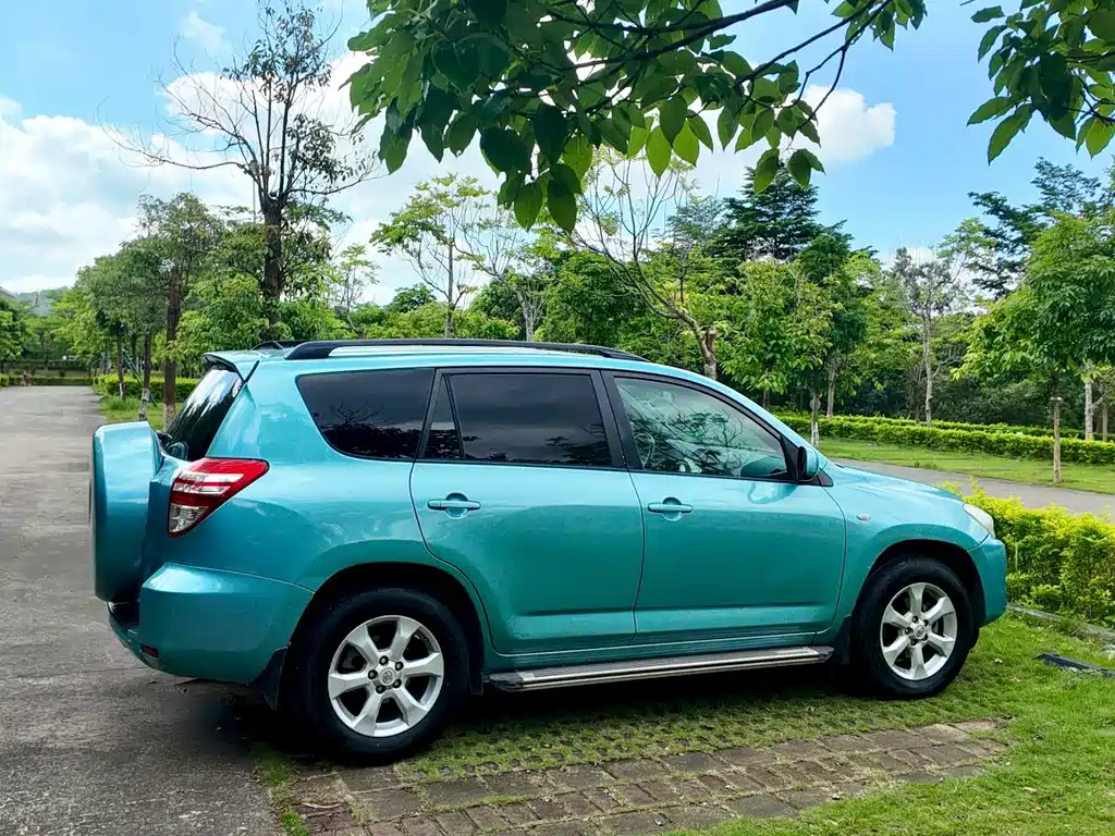 Toyota RAV4 — миниатюра 40