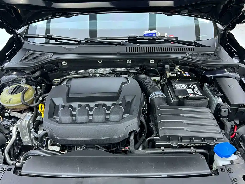 Volkswagen Passat 2026 380TSI